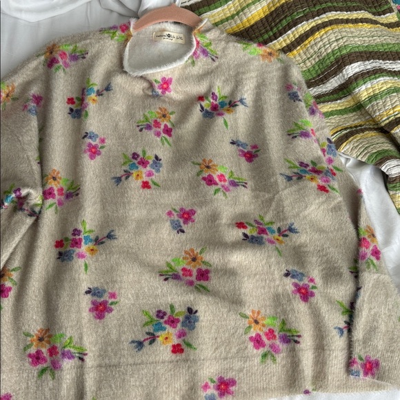 Natural Life super soft mock neck sweater - Picture 4 of 5